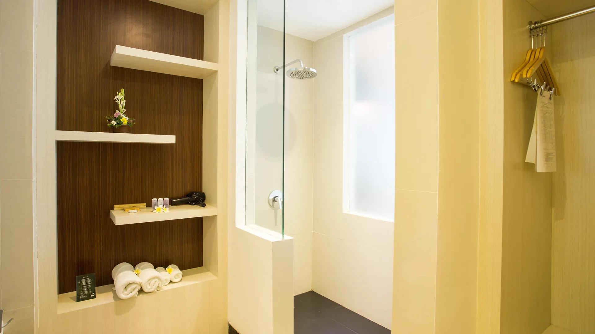 Hotel Tonys Villas & Resort Seminyak - Bali