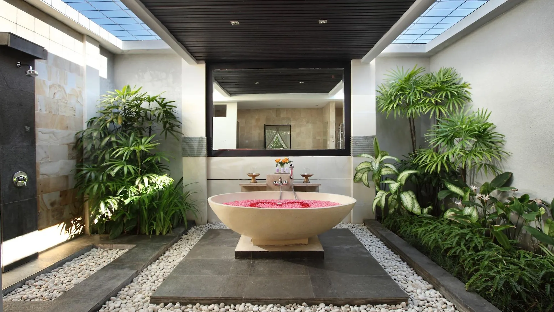 Tonys Villas & Resort Seminyak - Bali 4*,  Indonesia